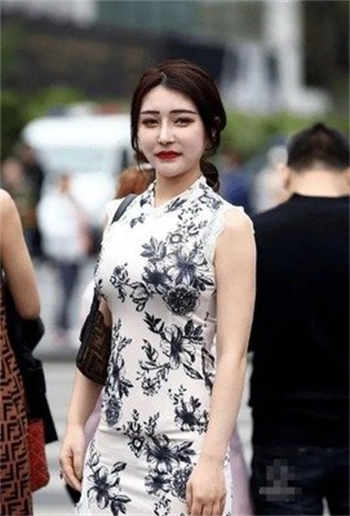 兴味盎然造句
