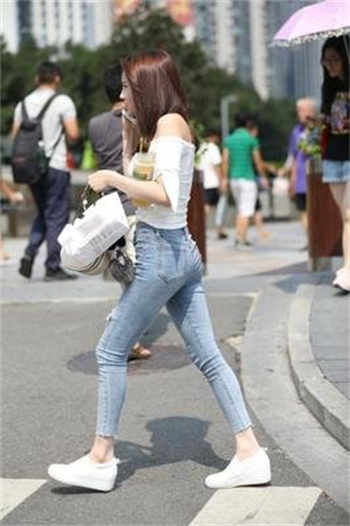 出租女友在哪儿看